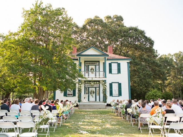 Nicki and Chance&apos;s Wedding in Four Oaks, North Carolina 11