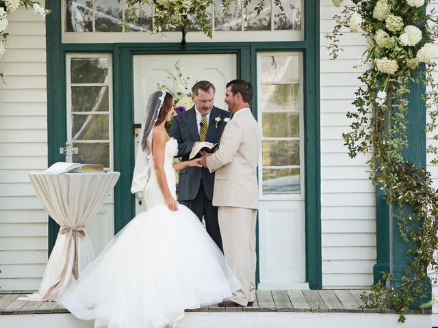 Nicki and Chance&apos;s Wedding in Four Oaks, North Carolina 12