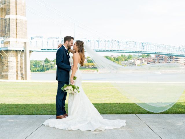 Scott and Erin&apos;s Wedding in Cincinnati, Ohio 18