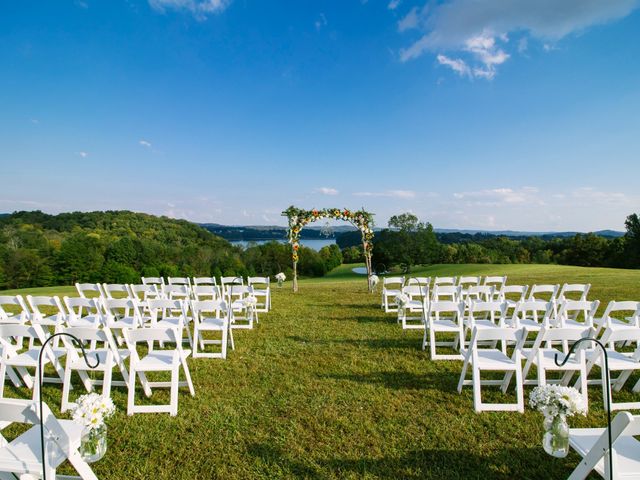 Kellen and Megan&apos;s Wedding in Somerset, Kentucky 10