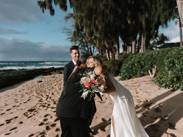 Elliott and Becca&apos;s Wedding in Haleiwa, Hawaii 24