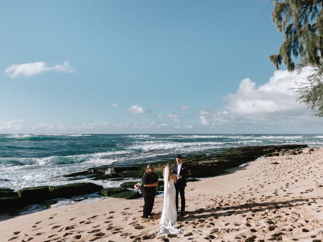 Elliott and Becca&apos;s Wedding in Haleiwa, Hawaii 31