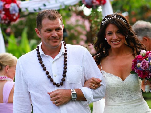Ashley and Matt&apos;s wedding in Hawaii 9