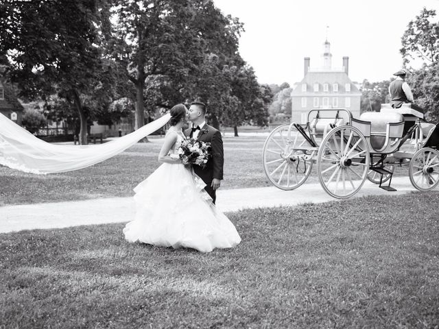 Stephen and Taylor&apos;s Wedding in Williamsburg, Virginia 86