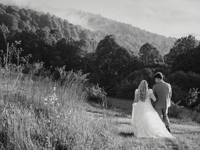 Cameron and Amelia&apos;s Wedding in Spruce Pine, North Carolina 8
