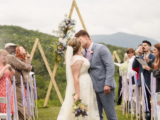 Cameron and Amelia&apos;s Wedding in Spruce Pine, North Carolina 11