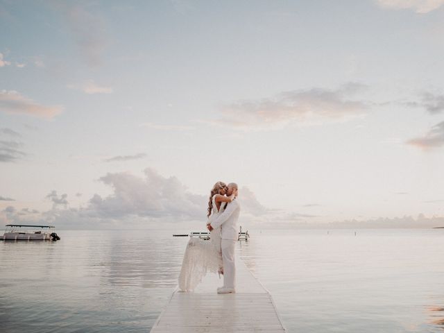 Patric and Greilyn&apos;s Wedding in Guanica, Puerto Rico 20