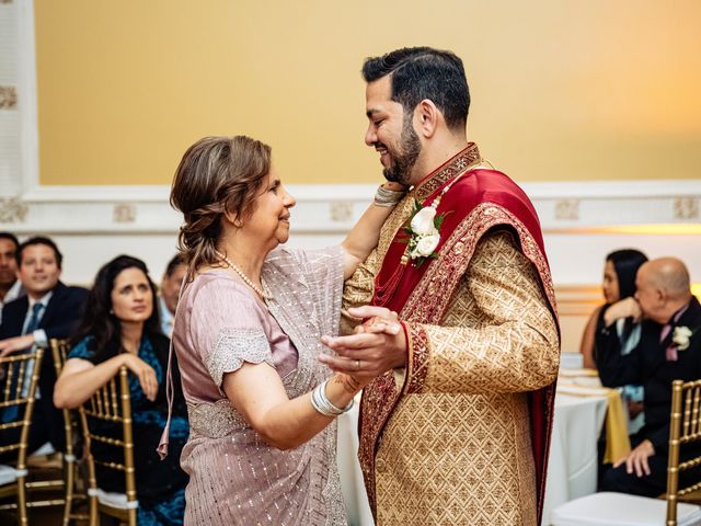 Sara and Gaurav&apos;s Wedding in Philadelphia, Pennsylvania 32