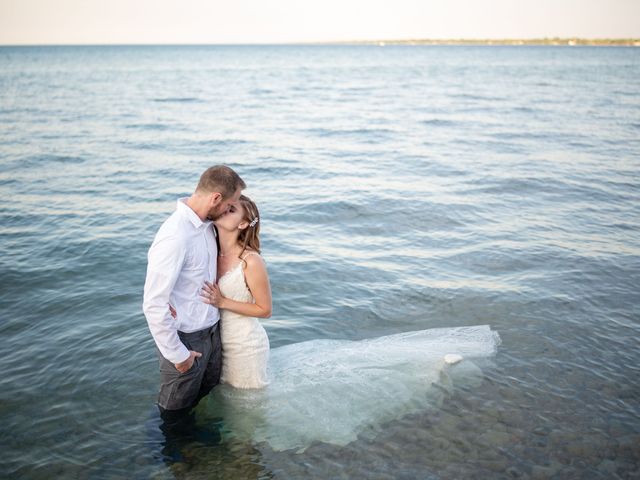 Travis Reed and Jenna Reed&apos;s Wedding in Port Huron, Michigan 7