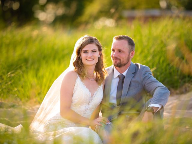 Travis Reed and Jenna Reed&apos;s Wedding in Port Huron, Michigan 12