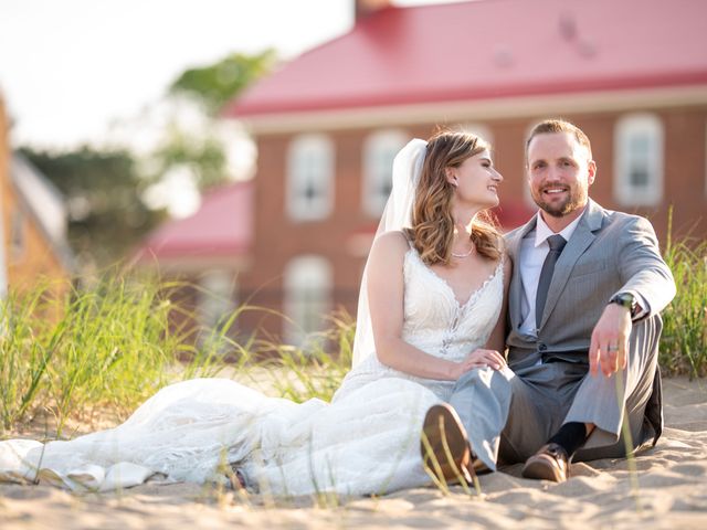 Travis Reed and Jenna Reed&apos;s Wedding in Port Huron, Michigan 14
