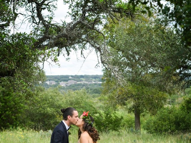 Evan and Madison&apos;s Wedding in New Braunfels, Texas 15