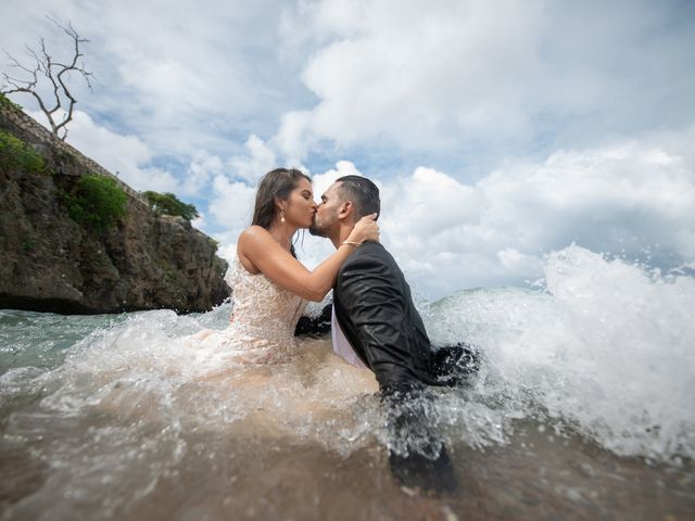 Zhandro and Nicole&apos;s Wedding in Willemstad, Curacao 3