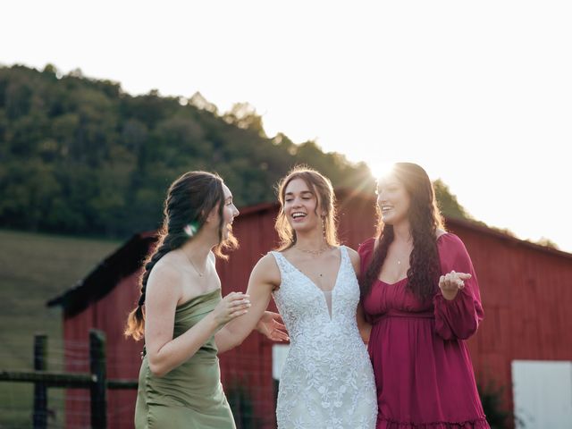 Caleb and Emily's Wedding in Carthage, Tennessee 8