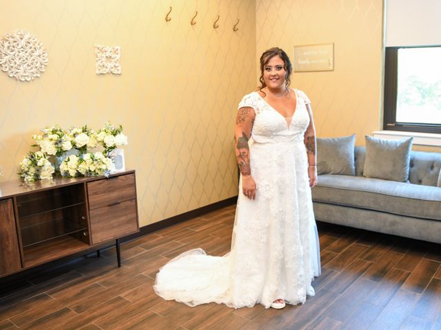 Alec and Kayla&apos;s Wedding in Kenilworth, New Jersey 9
