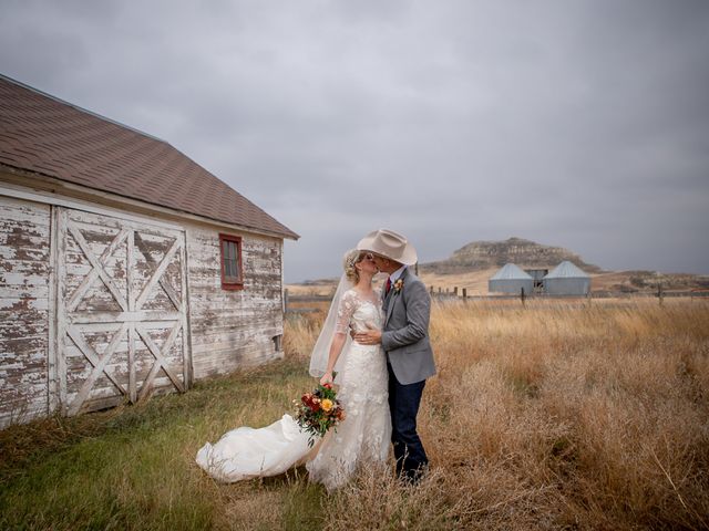 Anna Busta and Clay Schaeffer&apos;s Wedding in Medora, North Dakota 26