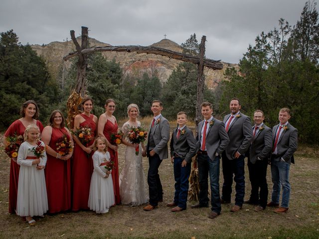 Anna Busta and Clay Schaeffer&apos;s Wedding in Medora, North Dakota 33
