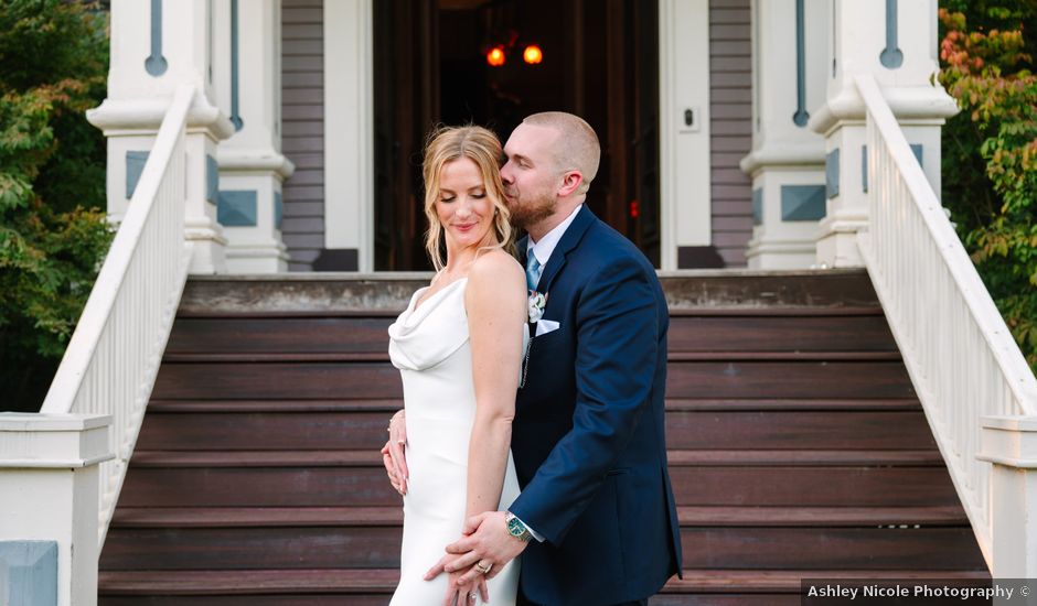 Emily & Jake Romantic Summer Wedding In Albany, Ny