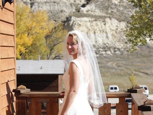 Jameson and Caitlyn&apos;s Wedding in Medora, North Dakota 7