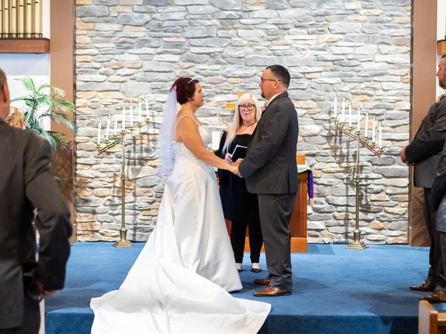 Elizabeth and Chris&apos;s Wedding in Republic, Ohio 32