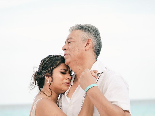 Aldo and Jocy&apos;s Wedding in Cancun, Mexico 11
