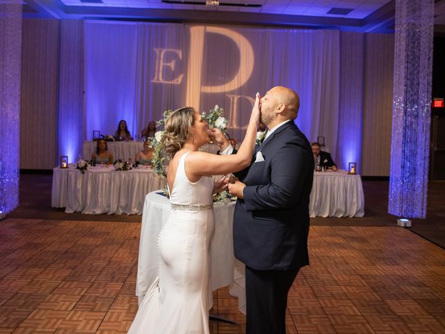 Deonte and Erica&apos;s Wedding in Bloomington, Illinois 18