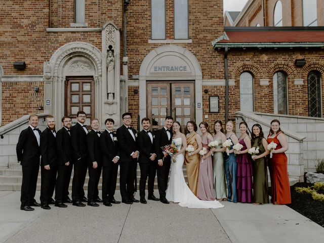 Parker and Sydney&apos;s Wedding in Cincinnati, Ohio 15