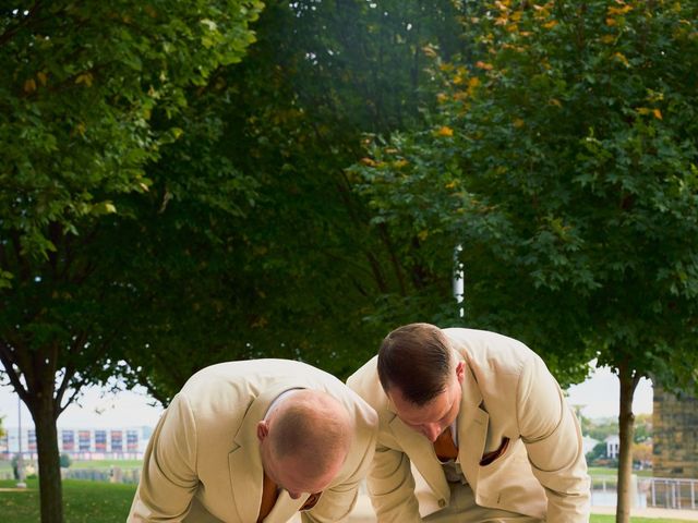 Megan and Larry's Wedding in Newport, Kentucky 6