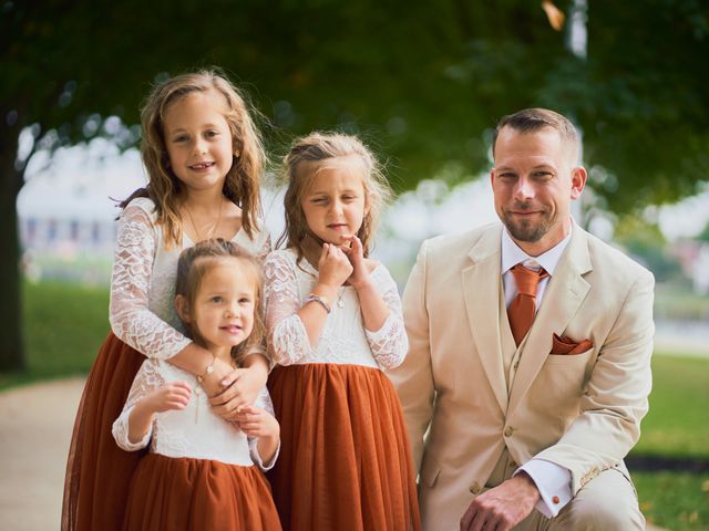 Megan and Larry's Wedding in Newport, Kentucky 8