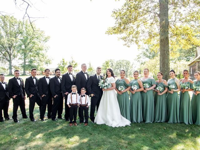 Taylor and Ben&apos;s Wedding in Eldorado, Illinois 14