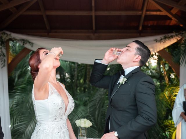 Héctor and Fabiola&apos;s Wedding in Gurabo, Puerto Rico 14