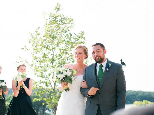 Mallory and Bryan&apos;s wedding in Minnesota 15