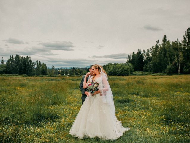 Chris and Jennifer&apos;s Wedding in Grants Pass, Oregon 57