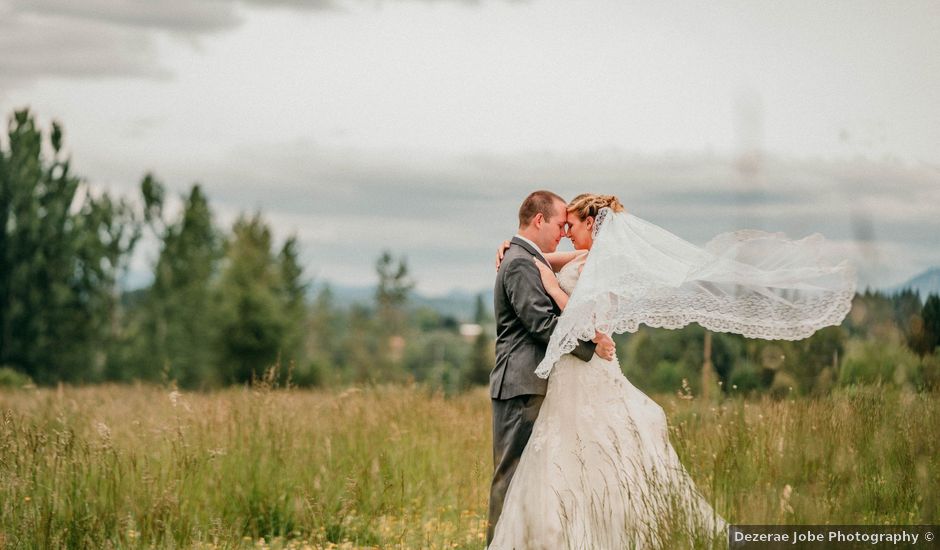 Chris and Jennifer's Wedding in Grants Pass, Oregon