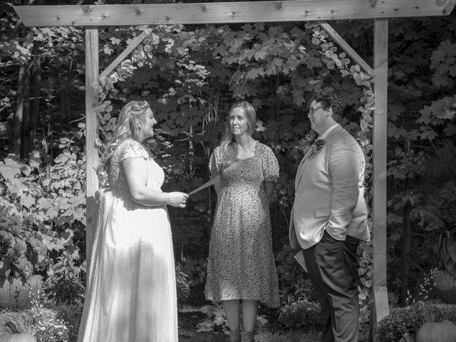 Jesse and Rhiannon&apos;s Wedding in Burlington, Vermont 15