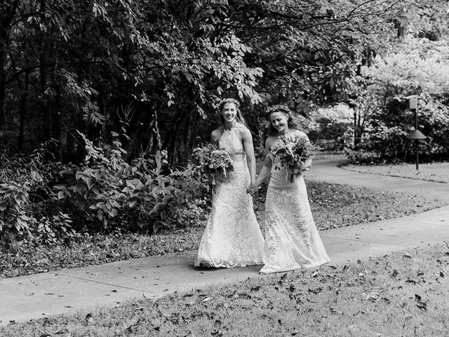 Michelle and Lauren&apos;s Wedding in Memphis, Tennessee 74