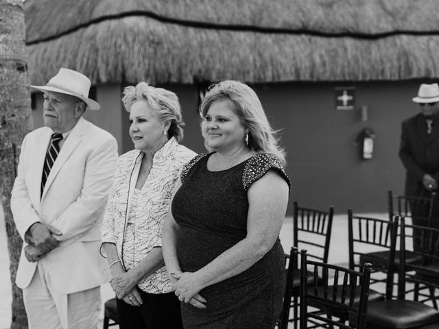 Lalainia and Justin&apos;s Wedding in Cancun, Mexico 33