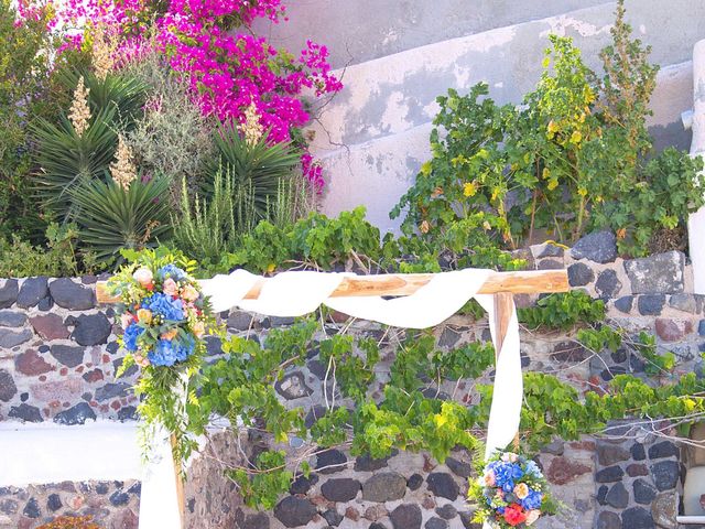 Will and Alexandra&apos;s Wedding in Santorini, Greece 46