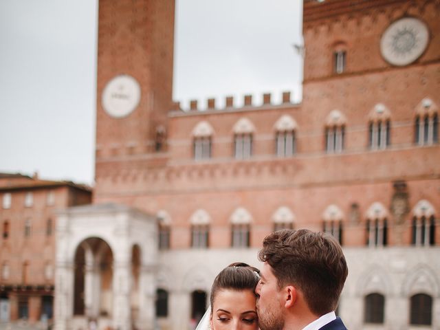 Giacomo and Maria&apos;s Wedding in Tuscany, Italy 49