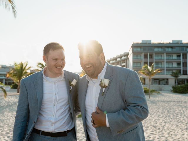 Jaimey and Justin&apos;s Wedding in Cancun, Mexico 31