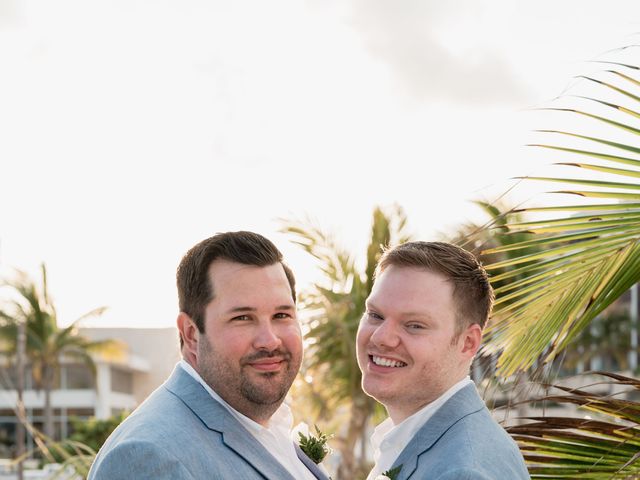 Jaimey and Justin&apos;s Wedding in Cancun, Mexico 39