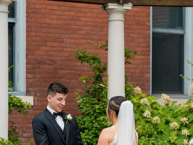 Matt and Jenna&apos;s Wedding in Cincinnati, Ohio 41
