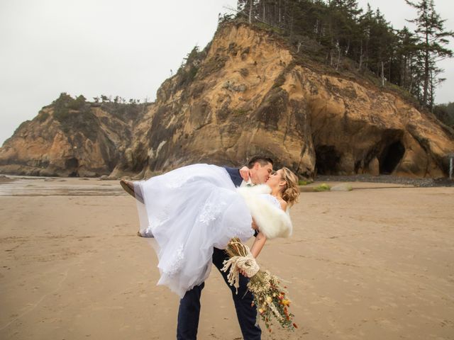 Drake and Audrey&apos;s Wedding in Cannon Beach, Oregon 49