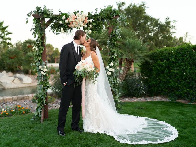 Evan and Taylor&apos;s Wedding in Las Vegas, Nevada 58