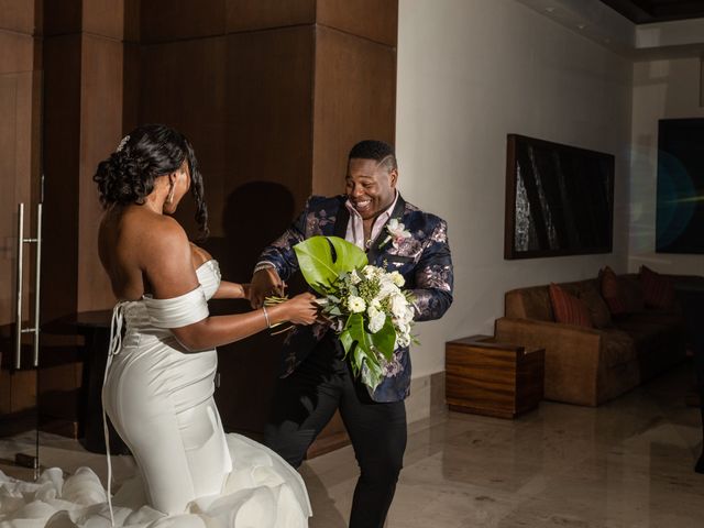 Jamal and Tiffney&apos;s Wedding in Cancun, Mexico 4