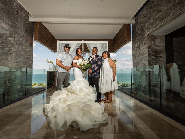 Jamal and Tiffney&apos;s Wedding in Cancun, Mexico 15