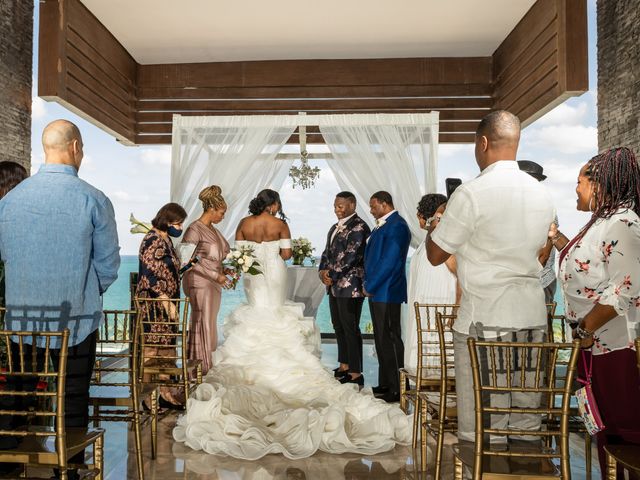 Jamal and Tiffney&apos;s Wedding in Cancun, Mexico 28