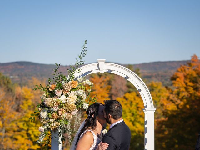 Josh and Alexis&apos;s Wedding in Sunapee, New Hampshire 37