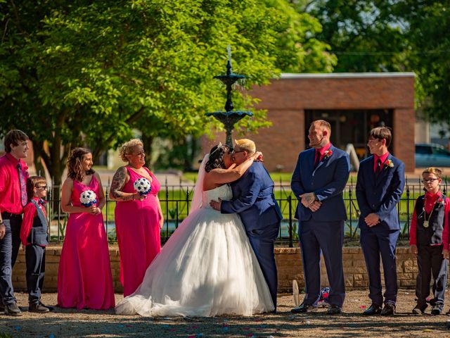 Angel and Brittney&apos;s Wedding in Crystal City, Missouri 23