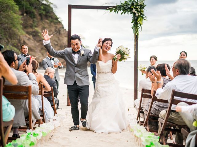 Stevie and Michael&apos;s wedding in Costa Rica 9